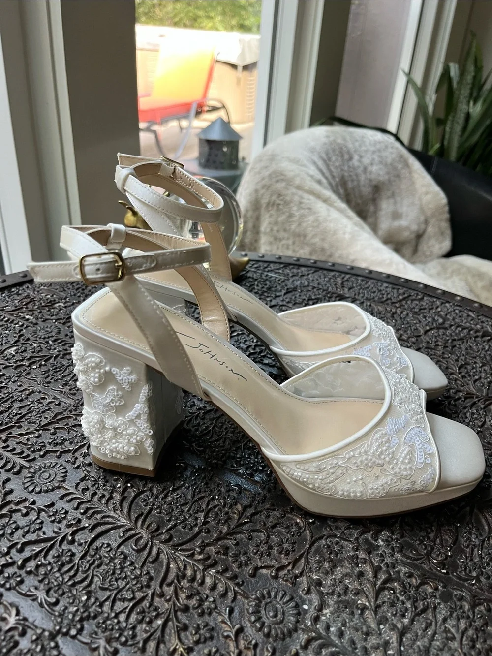 NEW BETSEY JOHNSON JUNIE IVORY BEADED PLATFORM SANDALS IVORY WHITE 8
